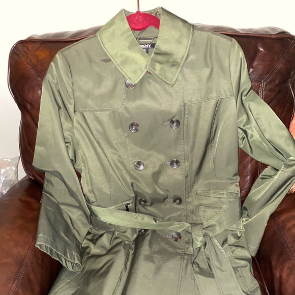 DKNY Trench Coat - Picture 2 of 3